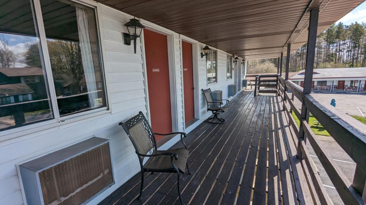 The Nova Motel Ludington Exterior photo