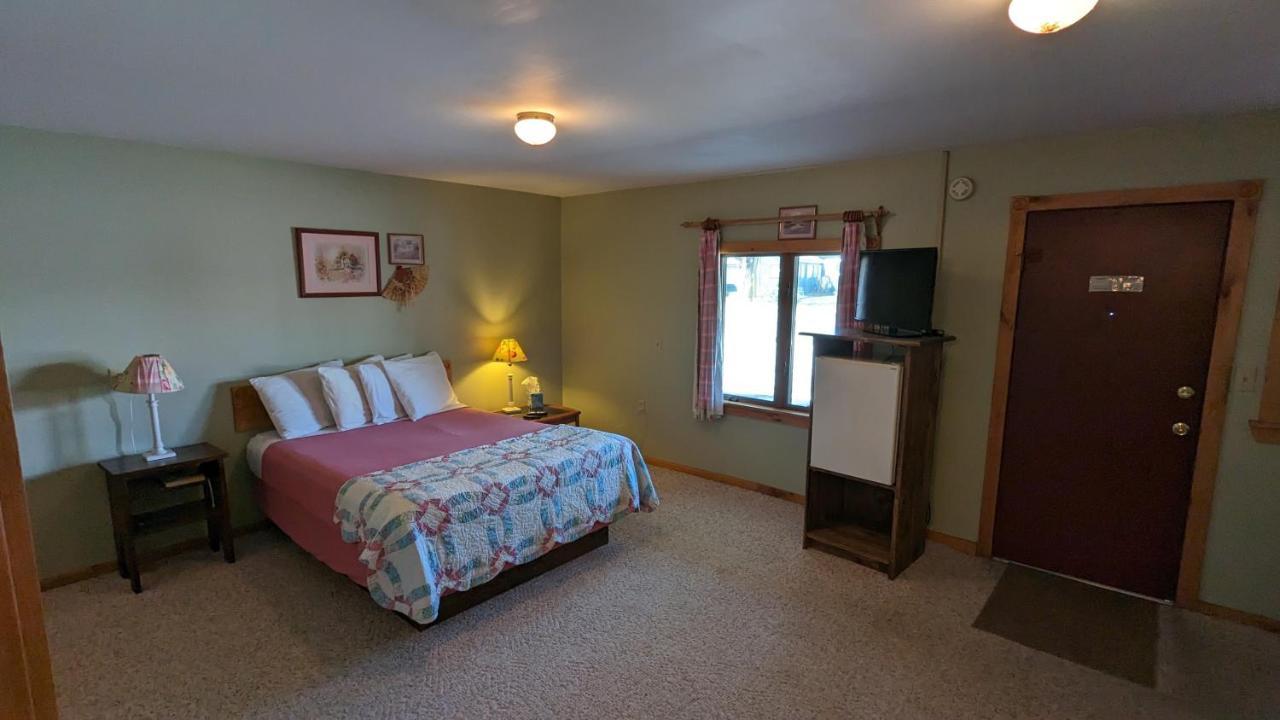 The Nova Motel Ludington Exterior photo
